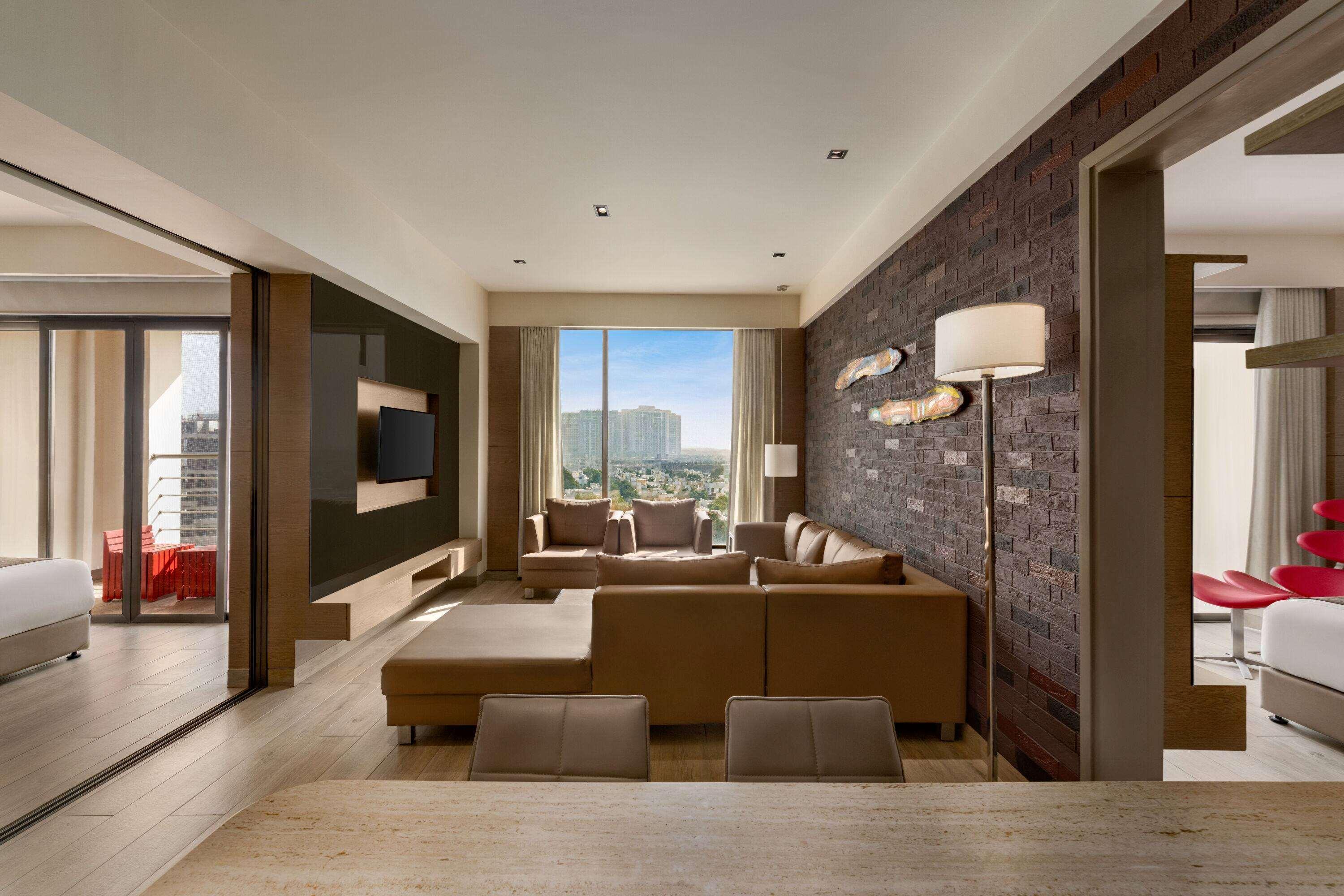 Hotel Wyndham Ahmedabad Shela Esterno foto