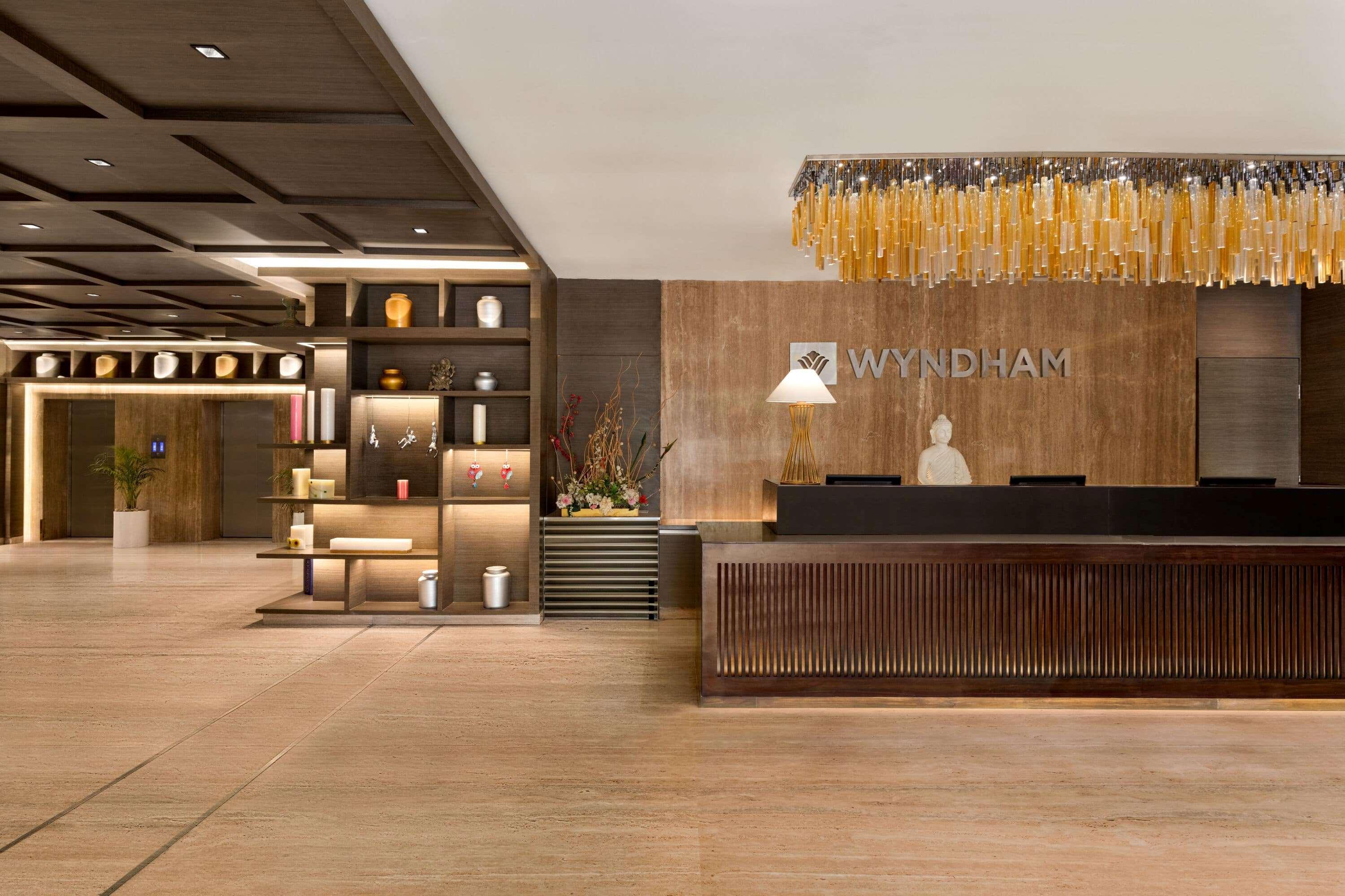 Hotel Wyndham Ahmedabad Shela Esterno foto