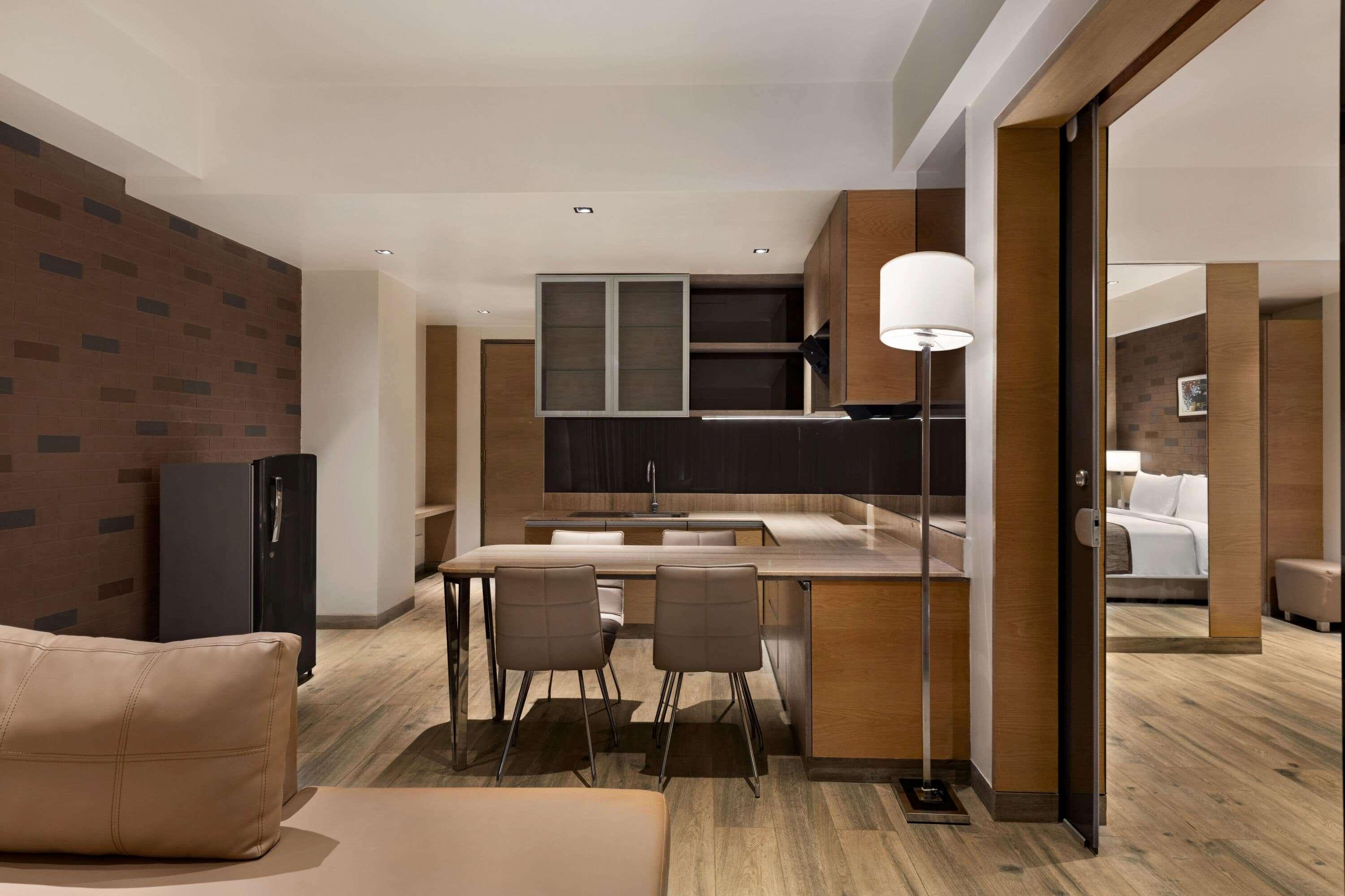 Hotel Wyndham Ahmedabad Shela Esterno foto